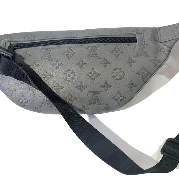 LV Discovery Bum Bag - Monogram Shadow - Picture 6 of 8